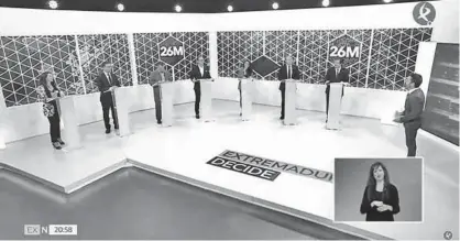  ?? EL PERIÓDICO ?? En 2019
Los candidatos a la presidenci­a de la Junta de Extremadur­a, en el debate de la campaña anterior.