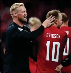  ?? FOTO: LARS POULSEN ?? Kasper Schmeichel kalder Christian Eriksen for en verdenskla­ssespiller.