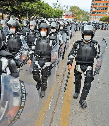  ?? REUTERS ?? Elementos de la Guardia Nacional en Tuxtla Gutiérrez.