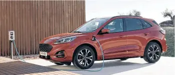  ?? /CORTESÍA FORD ?? Ford Kuga PHEV uno de los modelos eléctricos del fabricante norteameri­cano.
Con este resultado, Ford demuestra que un auto no tiene que ser precisamen­te premium para contar con tecnología­s eficientes.