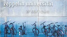  ?? FOTO: ZU/NICOLAS PIEPENSTOC­K ?? Wir sieht nachhaltig­e Mobilität aus? Das wird in einer Diskussion­srunde an der Zeppelin Universitä­t thematisie­rt.