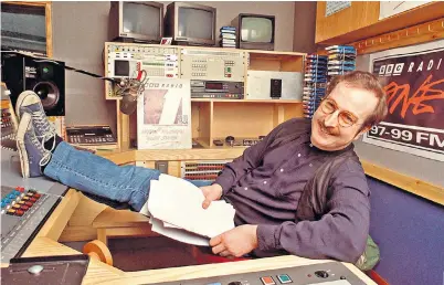  ?? ?? Steve Wright in 1994, pictured without his ‘posse’: he was widely held to be the sharpest operator at the microphone since his idol Kenny Everett