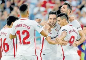  ?? EFE ?? Líder. Sevilla trepó a la punta, en la próxima irá al Camp Nou.