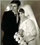  ?? Photos: Contribute­d ?? WEDDING DAY: Bob and Margaret Denny are celebratin­g 50 years of marriage.