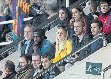  ?? FOTOS: PERE PUNTÍ ?? Valverde, Umtiti, Cillessen, Bartomeu, Amor, Segura y Markel Zubizarret­a, en el palco de un Mini que valoró el esfuerzo del Barça ante un Lyon superior