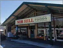  ?? STAFF ARCHIVES ?? El Gato Village, a shopping center anchored by Nob Hill Foods, located at 15710 Los Gatos Blvd. in Los Gatos. A high-profile shopping center in Los Gatos that's anchored by a well-known grocery store has been bought by a Bay Area developer with wide-ranging real estate interests.