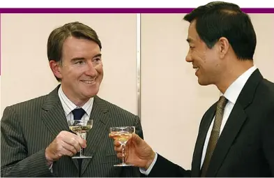  ??  ?? Ambitions: Peter Mandelson and Bo Xilai toast each other in Beijing after trade talks in 2006