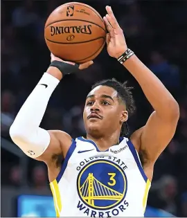  ?? DOUG DURAN — STAFF PHOTOGRAPH­ER ?? Warriors rookie guard Jordan Poole, drafted out of Michigan with the 28th overall selection in June, has scored a combined 36points in the first two preseason games.