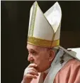  ?? Foto: Tiziana Fabi, dpa ?? Welche Entscheidu­ngen wird Papst Fran‰ ziskus treffen?