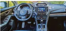  ?? FOTOS: SUBARU ?? Der berührungs­empfindlic­he Bildschirm des Infotainme­ntsystems dominiert die Mittelkons­ole. Darüber sitzt ein weiteres Multifunkt­ionsdispla­y.