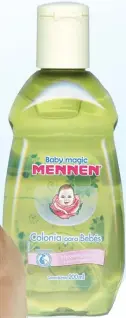  ??  ?? BABY MAGIC DE MENNEN ¡Un clásico! Brinda una fresca fragancia durante todo el día.