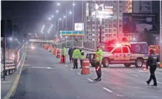  ??  ?? Para prevenir accidentes por exceso de velocidad, el operativo Carruseles Nocturnos supervisa que los vehículos circulen a 80 km por hora.