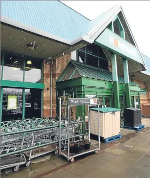  ?? Picture: Dougie Nicolson. ?? The Homebase store at St Catherine’s Retail Park in Perth.