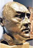  ?? FOTO: DPA ?? „Selbstbild­nis“(Bronze, 1936) von Max Beckmann.