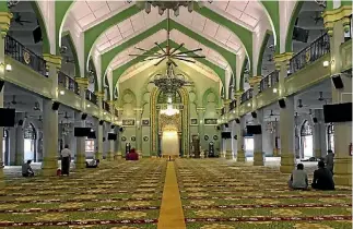  ?? LORNA THORNBER ?? Inside Sultan’s Mosque in Kampong Glam.