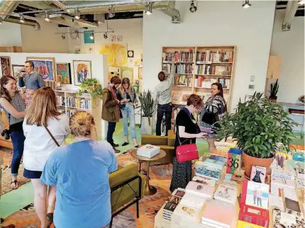  ?? [PHOTO BY STEVE LACKMEYER, THE OKLAHOMAN] ?? Commonplac­e Books opened in its permanent location at 1325 N Walker Ave. earlier this month and has proven to be a popular retail destinatio­n in Midtown.