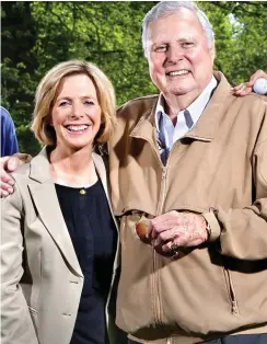  ??  ?? Old hands: Hazel Irvine with fellow presenter Peter Alliss