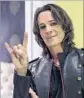  ?? Diyah Pera The CW ?? RICK SPRINGFIEL­D plays a possessed rock star in the CW’s “Supernatur­al” on KTLA.