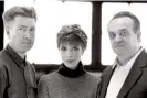  ?? Delsol/Getty Images ?? David Lynch, Julee Cruise and Angelo Badalament­i in 1989. Photograph: Michel