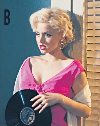  ?? ?? Ana de Armas, a Cuban-spanish actress, plays Marilyn Monroe in the Netflix film Blonde. A spokesman for Monroe’s estate defended the casting, saying De Armas captured ‘Marilyn’s glamour, humanity and vulnerabil­ity’