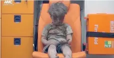  ?? REUTERS ?? In guerra a cinque anni. Omran Daqneesh nel video pubblicato dagli attivisti dell’Aleppo Media Center