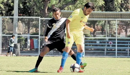  ?? / Cortesía Liga Burócrata Bancaria ?? LOS DUELOS en la Liga Burócrata Bancaria, son cada vez más intensos pues este fin de semana se definen los finalistas del Torneo “Oscar Urquiza Aguilar”.