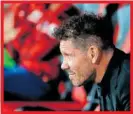  ?? ?? Simeone observa el partido de ayer.