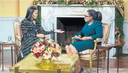  ?? AMANDA LUCIDON WHITE HOUSE ?? Former first lady Michelle Obama, left, will be interviewe­d by Oprah Winfrey in Chicago to celebrate her book launch on Tuesday.