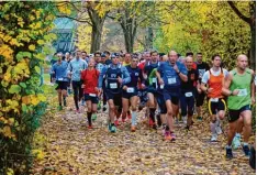  ?? Foto: Florian Engert ?? Über die Sportparkb­rücke führt der Weg beim Nördlinger Riespanora­malauf auf die Marienhöhe und von dort Richtung Adlersberg.