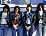  ??  ?? A sinistra la band punk rock newyorkese dei Ramones, che verrà ricordata all’Hard Rock Cafe di Venezia A destra. «Tempi nuovi», lo spettacolo scritto e diretto da Cristina Comencini