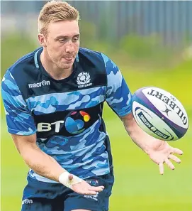  ?? Picture: SNS. ?? Dougie Fife is back in the Edinburgh side.