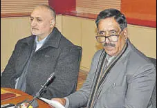  ??  ?? Special task force chief DGP Mohd Mustafa (right) with special principal secretary to chief minister ADGP Harpreet Sidhu at a press conference in Mohali on Tuesday.
