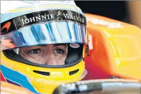  ?? FOTO: GETTY ?? Fernando Alonso, en el cockpit de su MCL32, que ayer mejoró en fiabilidad
