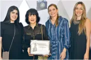  ??  ?? Valeria Naissir, Margarita McCausland de Fernández, Angélica Santamaría y Ana María Kouri.