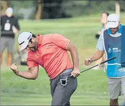  ?? FOTO: EFE ?? Rahm celebra con efusividad el birdie que le dio la victoria en el playoff