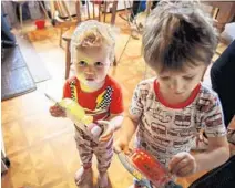  ?? JACOB LANGSTON/STAFF PHOTOGRAPH­ER ?? Aiden Kelsey, 21⁄2, left, and Joey Kelsey, 5, have fun with toys. The two oldest boys recognize their mom and dad in photos, but it’s unclear what they remember from the night their parents died.