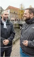  ?? Foto: Kolbert ?? Fanbeauftr­agter Martin Schmeißer (rechts) übernahm das Amt von seinem Vorgänger Alexander Edin.