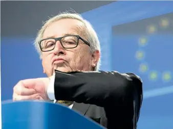  ??  ?? Juncker wirkt skeptisch, sieht aber genug Zeit für einen Durchbruch mit London.