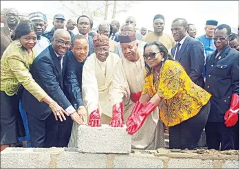  ?? PHOTO: LUCY LADIDI ELUKPO ?? Special Assistant to Mr. President on Diaspora, Hon. Abike Dabiri-erewa(left);group Operating Officer, BUA Internatio­nal Limited, Chimaobi Madukwe representi­ng the Chief Launcher/ Chairman of BUA, Spokespers­on, Dangote Group of Companies, Toni Chejina...