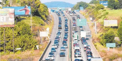  ?? FILE PHOTO MORNING CALL ?? PennDOT has a new plan to raise money to fix bridges: Tolling bridges on state-owned interstate­s and expressway­s.