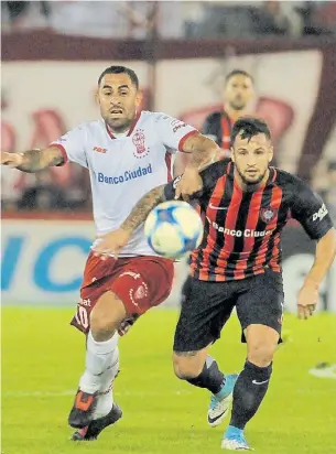  ??  ?? Huracán pide más. Para estar al mismo nivel que San Lorenzo y otros.