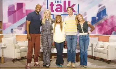  ?? CBS 2023 ?? Akbar Gbajabiami­la, from left, Amanda Kloots, Sheryl Underwood, Jerry O’Connell and Natalie Morales host “The Talk,” a daytime show that will end in December.