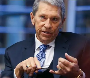  ?? CHRIS GOODNEY/BLOOMBERG FILE PHOTO ?? Canadian Pacific named CEO Hunter Harrison’s successor as it announced lower second-quarter revenue and earnings. Challenges included less-than-expected bulk volumes and Alberta wildfires.