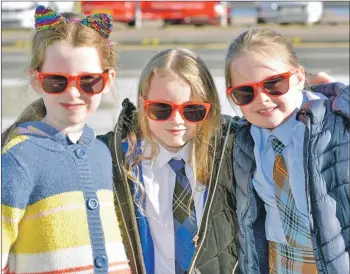  ?? Photograph: Graham Hood ?? These youngsters were making the most of the good weather on Monday, soaking up the wonderful atmosphere at Dunoon Mòd.