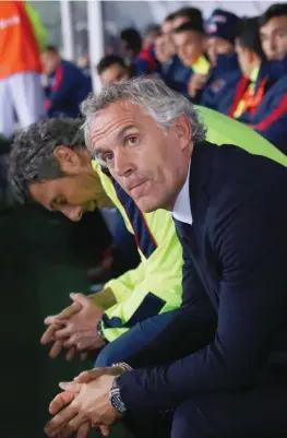  ?? ANSA ?? Roberto Donadoni, 52 anni: la chiave della gara contro il Napoli sarà a centrocamp­o