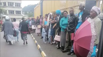  ?? ?? Members of SWEET who came for the verificati­on exercise at the Central Bank of Eswatini.