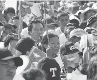  ?? THEIN ZAW / THE ASSOCIATED PRESS ?? Participan­ts rally in support of Myanmar’s military, which faces criticism for its handling of the Rohingya exodus.