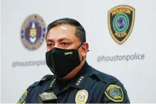  ?? Karen Warren / Staff photograph­er ?? Police Chief Art Acevedo said that officers are on high alert for any threats to the Houston area.