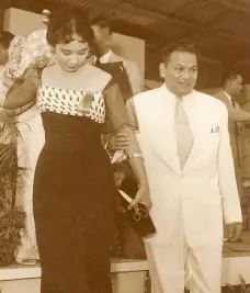  ??  ?? Carmen Guerrero Nakpil with President Ramon Magsaysay, 1955, at the inaugurati­on for the National Press Club, designed by her husband, architect Angel E. Nakpil