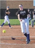  ?? DAVE PURPURA/COLUMBUS DISPATCH ?? Central Crossing sophomore Hayliee Roberts has enjoyed a standout season in the circle and at the plate.